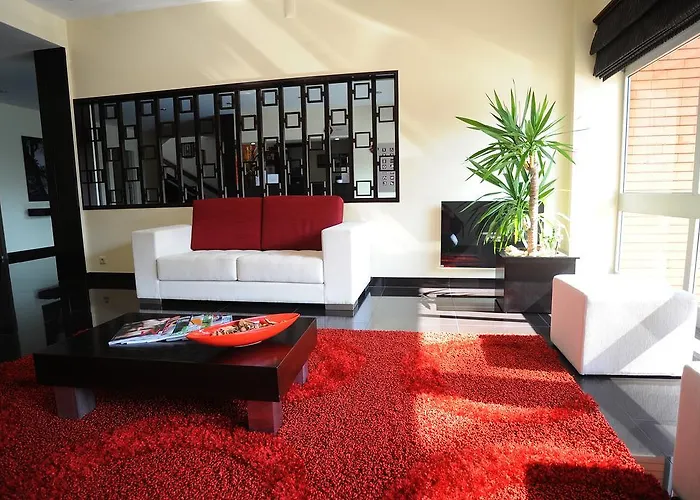 Hotel Colmeia Monte Real