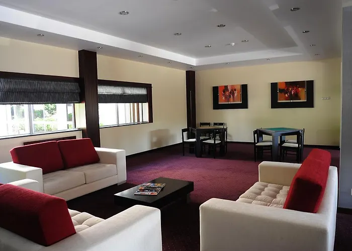 Hotel Colmeia Monte Real