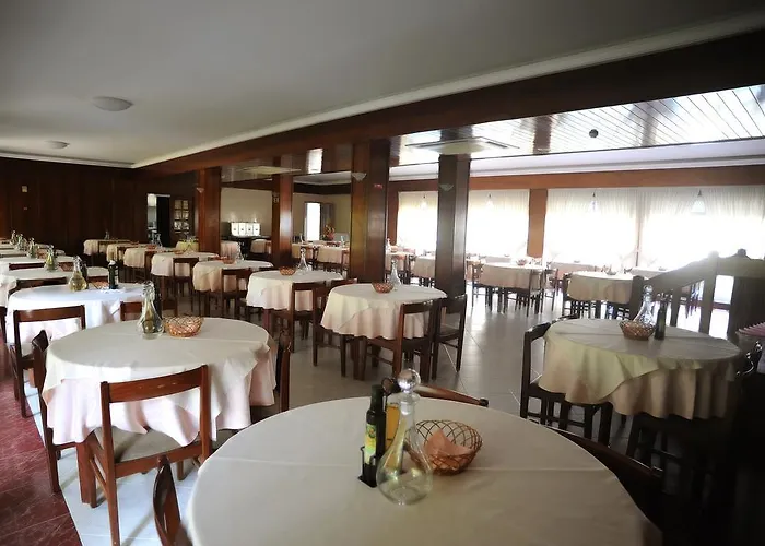 Hotel Colmeia Monte Real