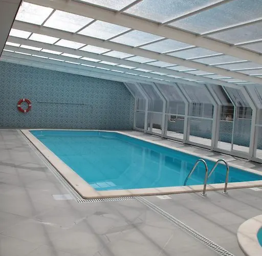 Hotel Colmeia Monte Real